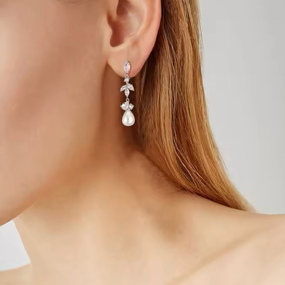 Cubic Zirconia Water Droplets Pearl Dangle Earrings Bride Wedding Earrin… - Picture 1 of 4